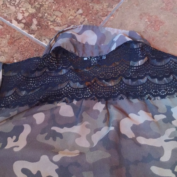 Buffalo Camo Top - Picture 4 of 4